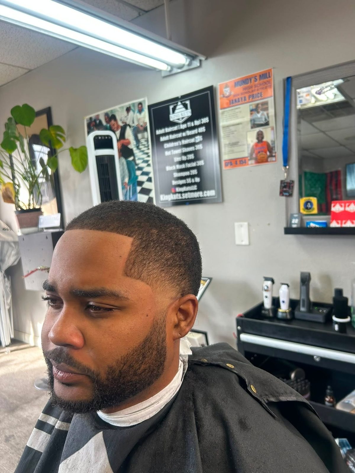 Sharp lined-up fade in the shop
